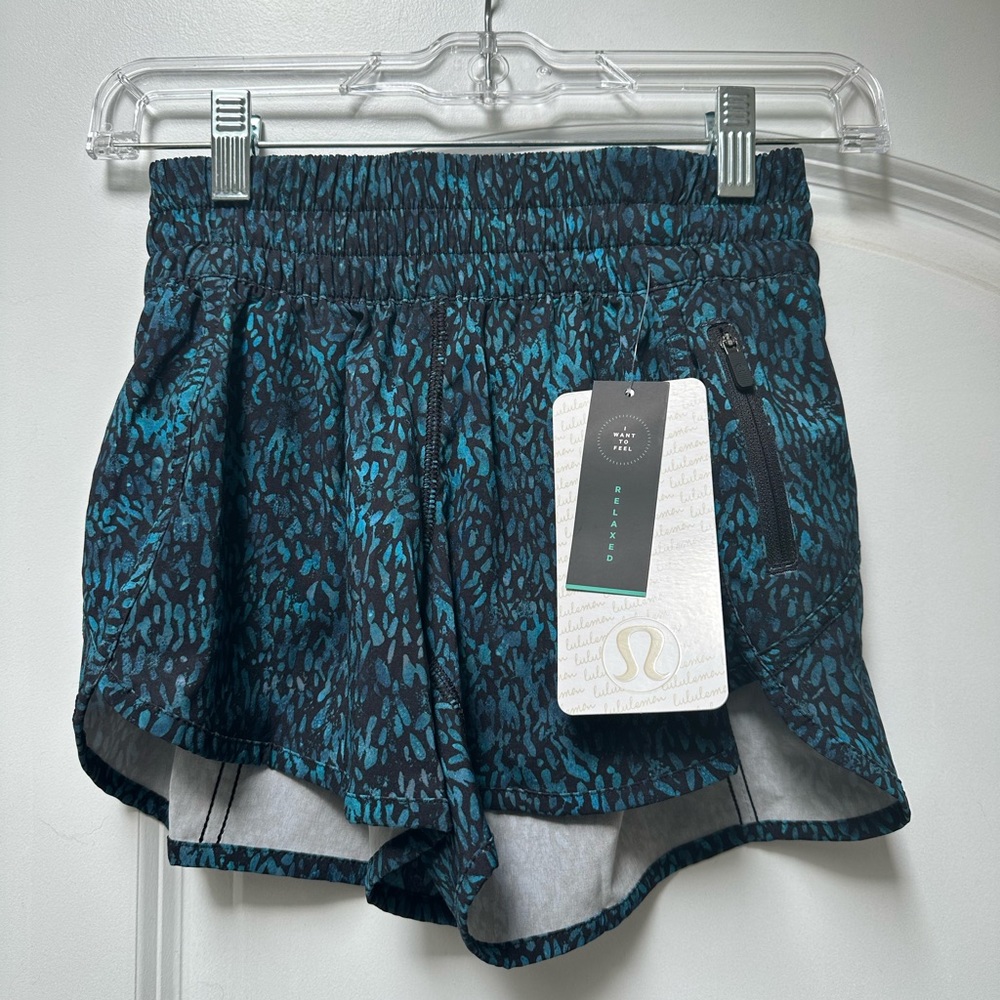 Lululemon tracker shorts, new with tags.